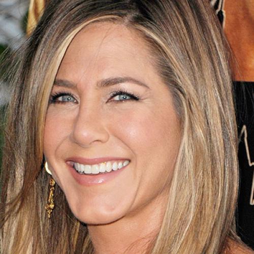 Jennifer Aniston In Hot Water Over Inappropriate Christmas Ornament