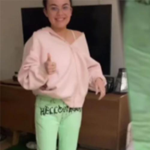 Woman's Online Purchase Goes Disastrously Wrong And Surely You Are Sending These Jeans Back..
