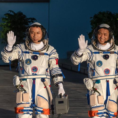We Found Out What China's Astronauts Are Doing In Space! 